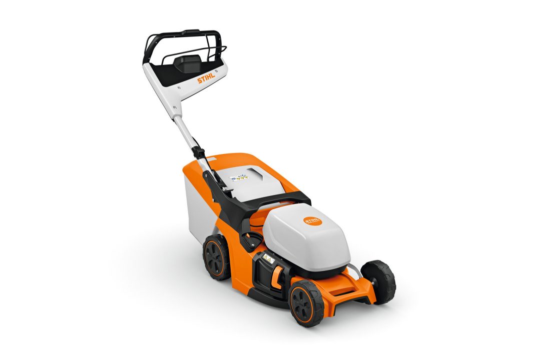 TONDEUSE STIHL RMA 443PV
